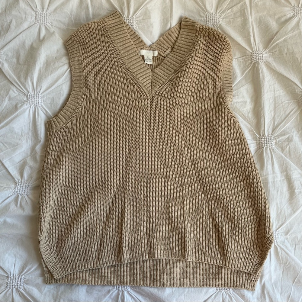 Oversized Tan Sweater Vest